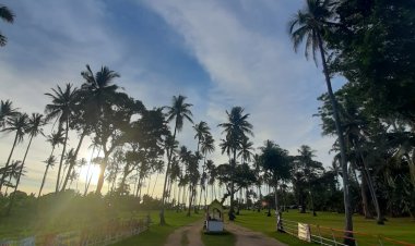 Pantai Pal Anyer masih nuansa Alami