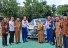 PT Asahimas Chemical memberikan 1 kendaraan Inova ke SMK Negeri 1 Anyar