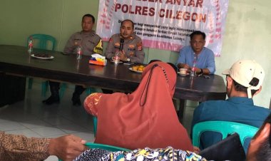 Kapolsek Anyer Gelar Giat Jum'at Curhat, Menjaga Kondusifitas Jelang Pilkada 2024