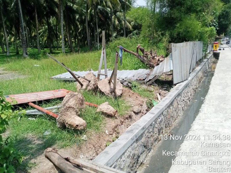 Warga mengeluh !! Perbaikan Jembatan Di Jalur Nasional Wisata Pantai Anyer - Cinangka  Terkesan Asal Jadi