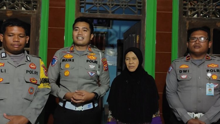 Kasat Lantas Polres Cilegon Kunjungi Korban yang Viral Tersenggol Bus Dijalan Raya Wisata Pantai Anyer