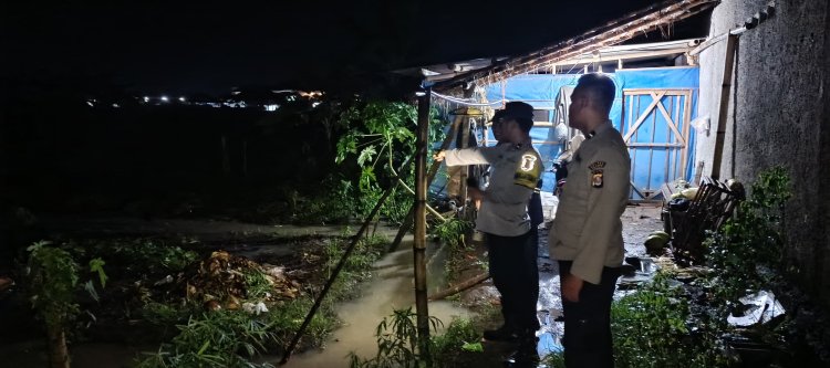 Tragis! Warga Mekarsari Tewas Disambar Petir Saat Mencari Keong di Sawah