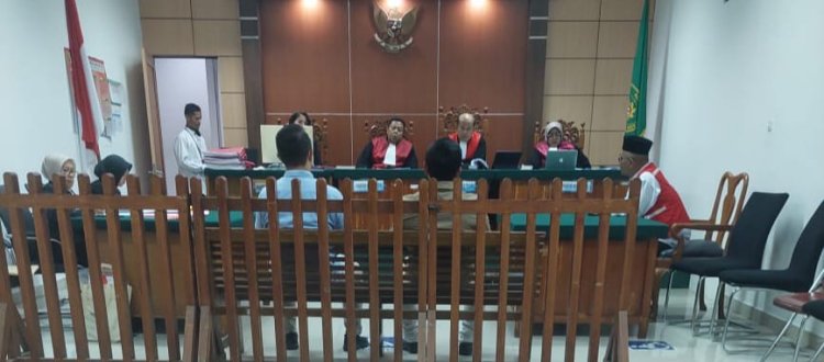 Sidang Lanjutan Dugaan Penggelapan Dana 2 Miliar Oleh Eks Pimpinan Serikat Buruh Kota Cilegon, Kembali Di Gelar di Pengadilan Negeri Serang