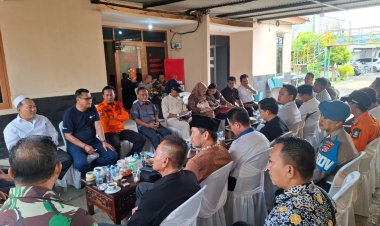 Perkuat Kesiapsiagaan Nataru 2025, Polsek Anyar Bersama Forkopimcam Bahas Pengelolaan dan Keamanan Wisata