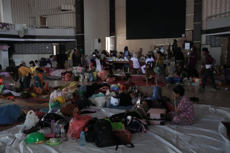 Jaringan Komunikasi Pulih, Warga Terdampak Bencana di Tapanuli Tengah Lancar Bertukar Kabar